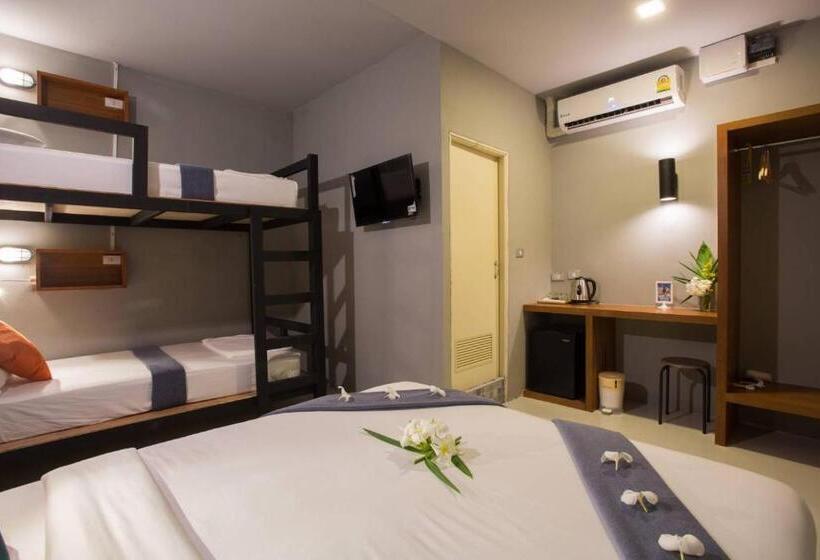 Leisure Hostel