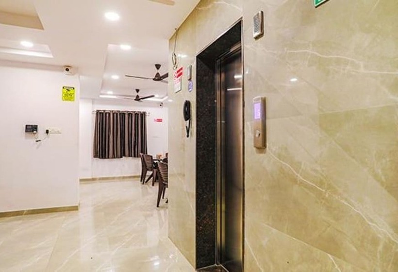 Fabhotel Royal Stay