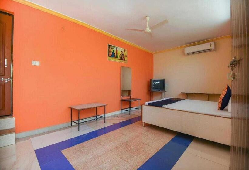 فندق Oyo Flagship 81136 Renuka Lodging And Boarding