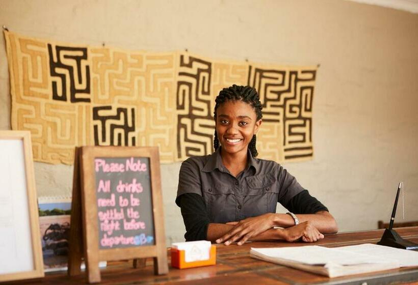 酒店 Solitaire Lodge