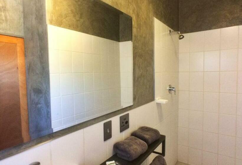 酒店 Solitaire Lodge