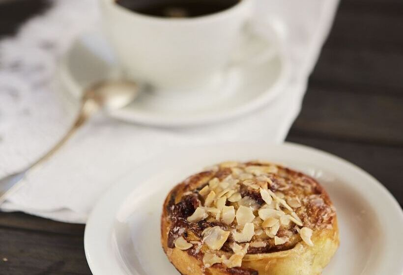 酒店 Solitaire Lodge