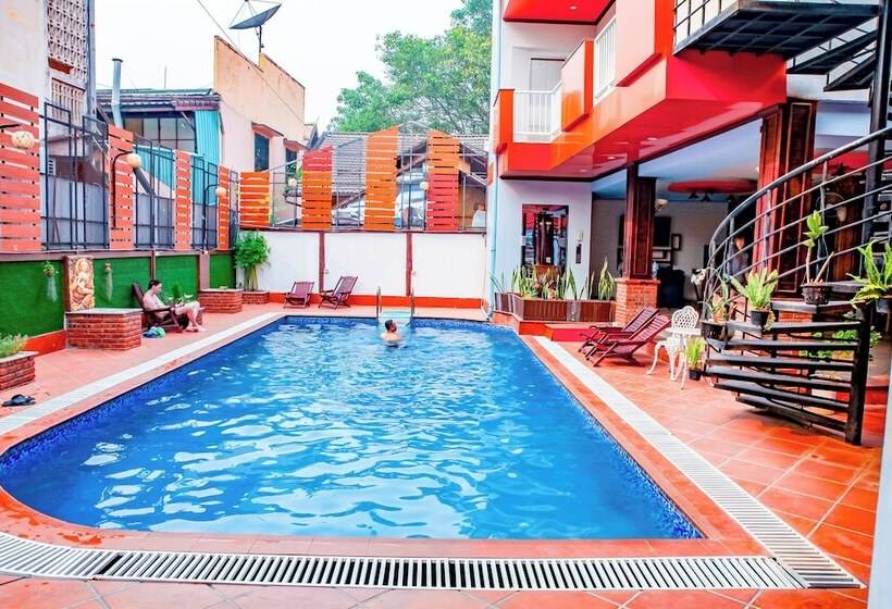 هاستل Vientiane Ruby Riverside