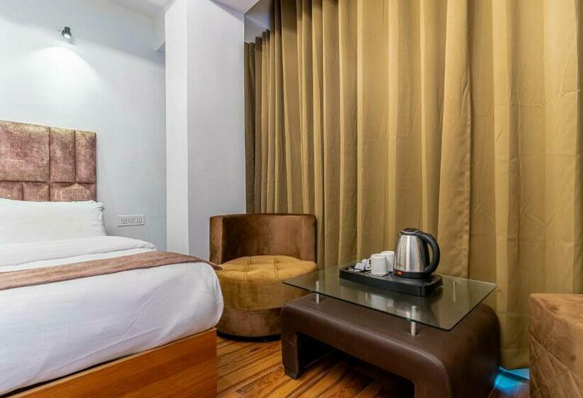 בית מלון כפרי King S Bridge Suites & Spa