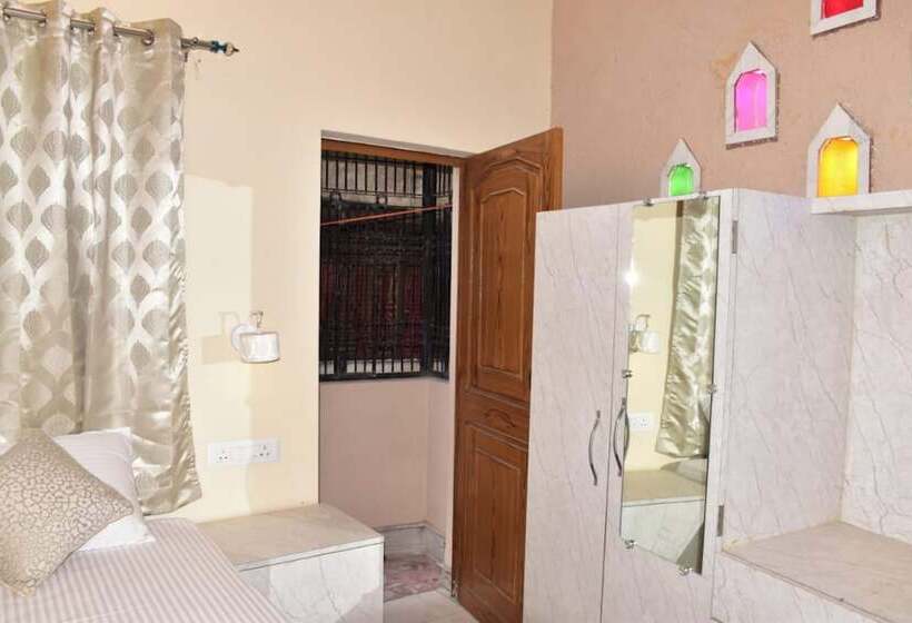 פנסיון Goroomgo Maya Inn Guest House Varanasi