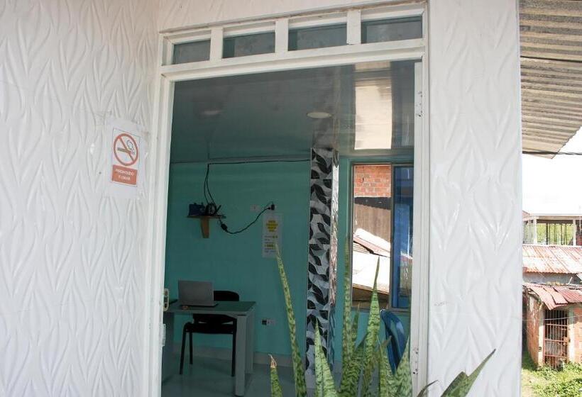 پانسیون Ladymar