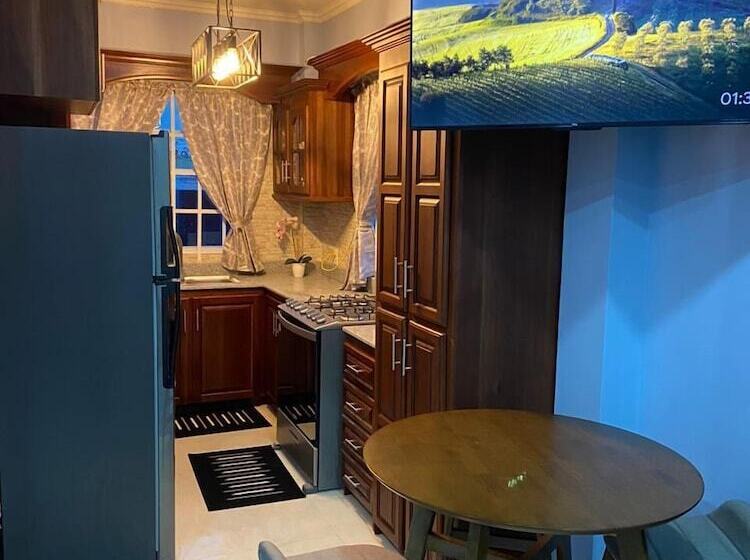 تختخواب و صبحانه Singh S Apartment