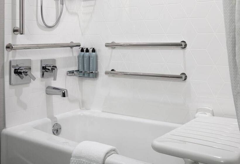 هتل Courtyard By Marriott St Paul Downtown