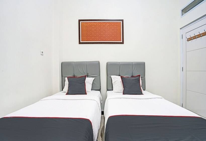 هتل Capital O 92417 Sawahan Residence Syariah