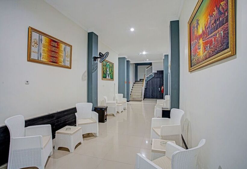 هتل Capital O 92417 Sawahan Residence Syariah