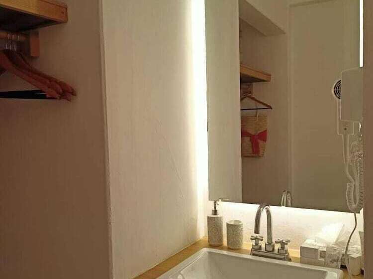 هتل Cozana Guest House