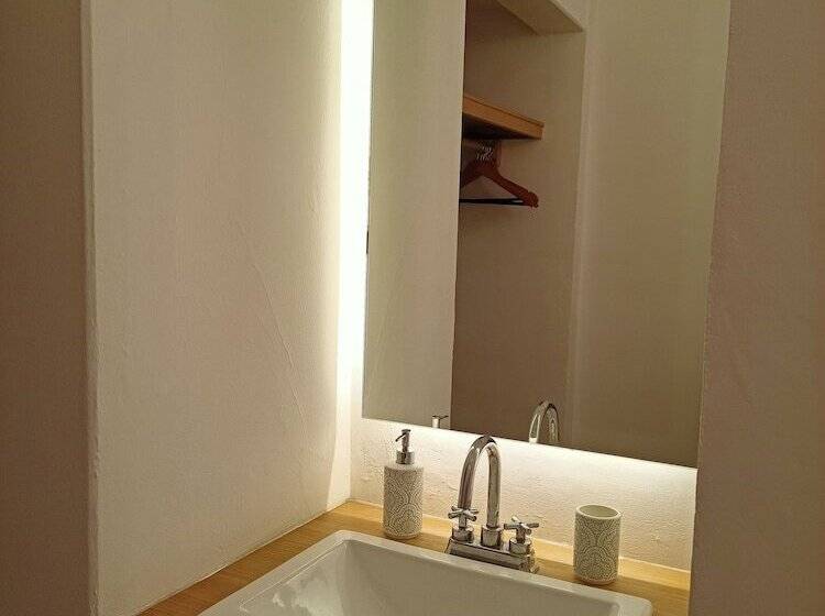 هتل Cozana Guest House