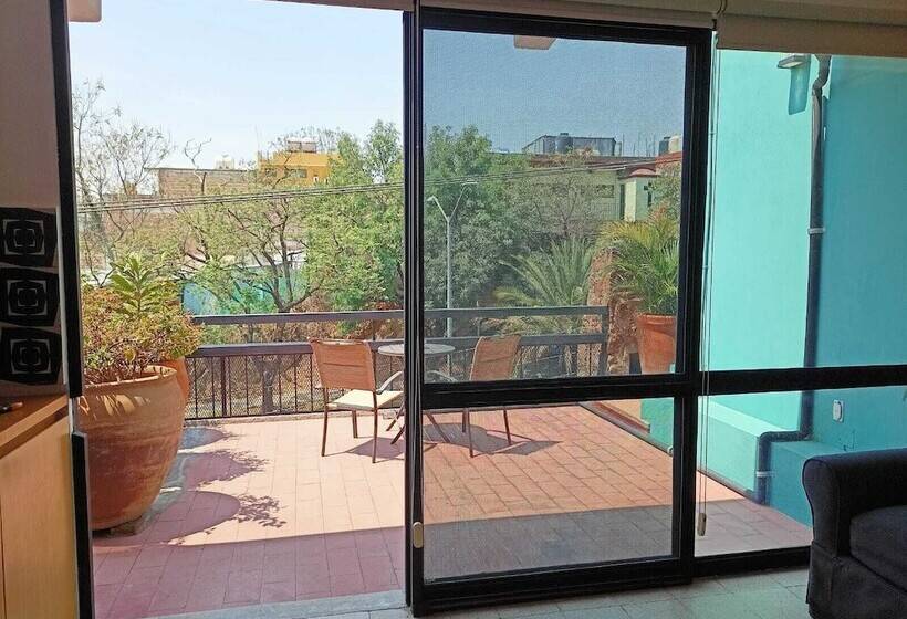 هتل Cozana Guest House