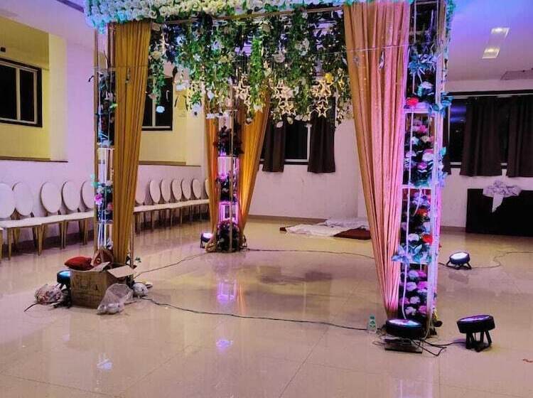 فندق Emperor Paradise