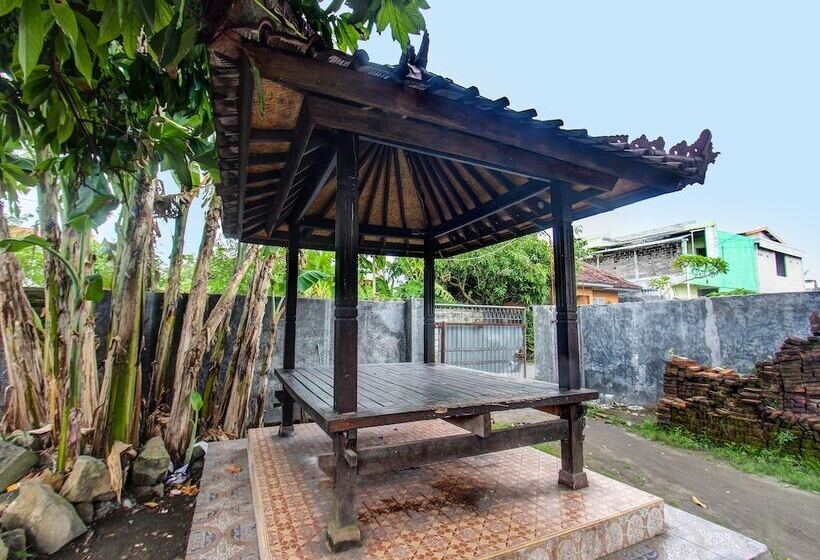 هتل Spot On 92420 Kos Agi Mataram