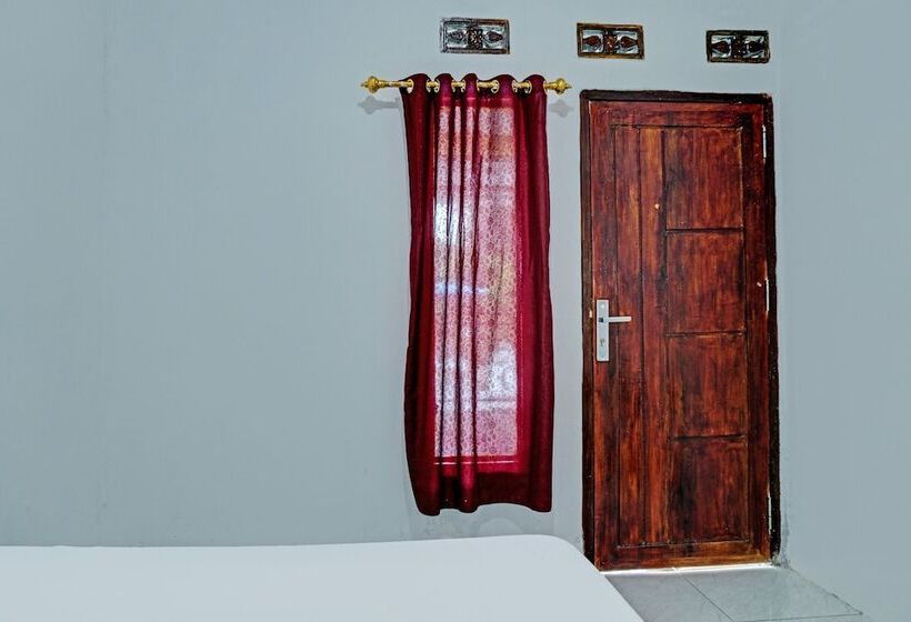 فندق Spot On 92412 Homestay Eka Fortuna Ranau
