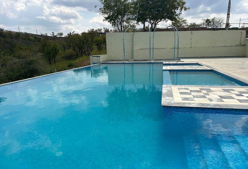 فندق Shiv Ashray Resort