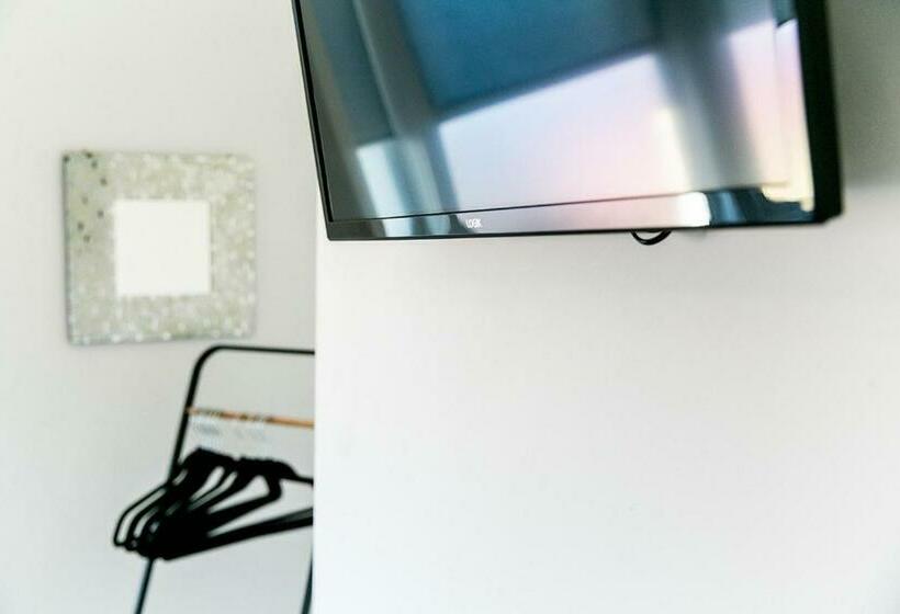 فنادق الكبسولة Smart Stay