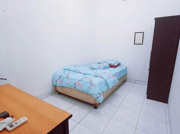 Pensão Kost Griya Asri By Ecommerceloka