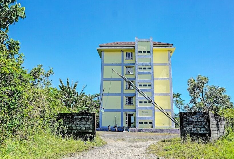 ホテル Spot On 92374 Penginapan Rusunawa