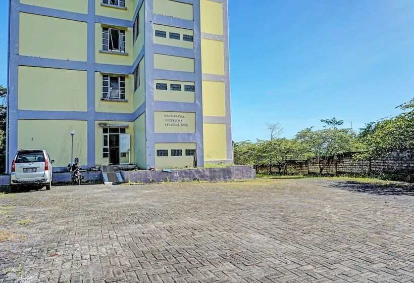 ホテル Spot On 92374 Penginapan Rusunawa
