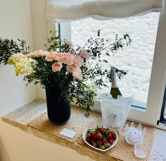 مبيت وإفطار Hydria Guest House Art Gallery