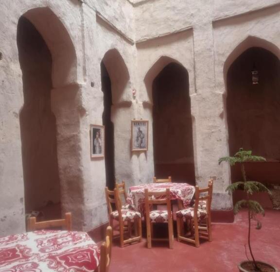 הוסטל Chez Yacob Tamnougalt