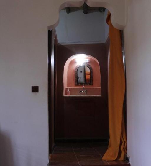 הוסטל Chez Yacob Tamnougalt