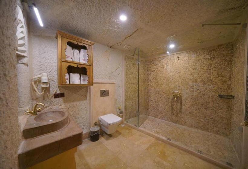 Hotel Fairyland Cave