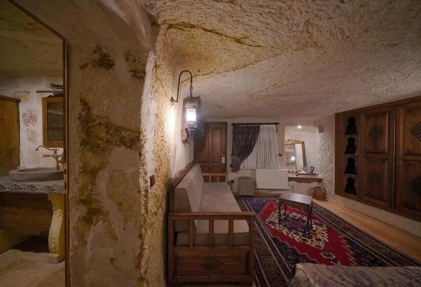 Hotel Fairyland Cave