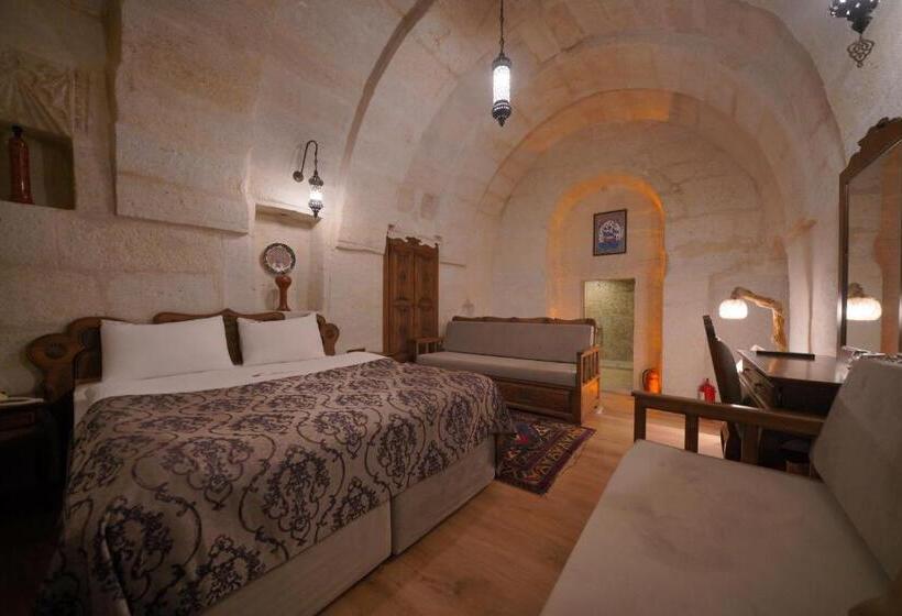 Hotel Fairyland Cave