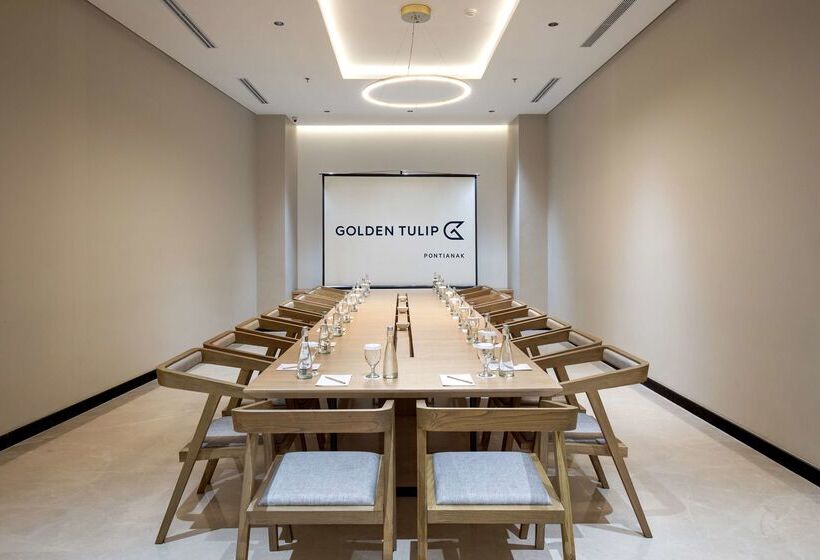 هتل Golden Tulip Pontianak