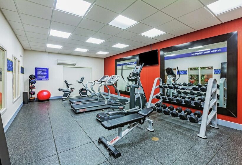 فندق Hampton Inn North Little Rock Mccain Mall