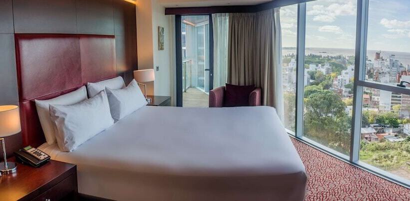 هتل Hilton Garden Inn Montevideo