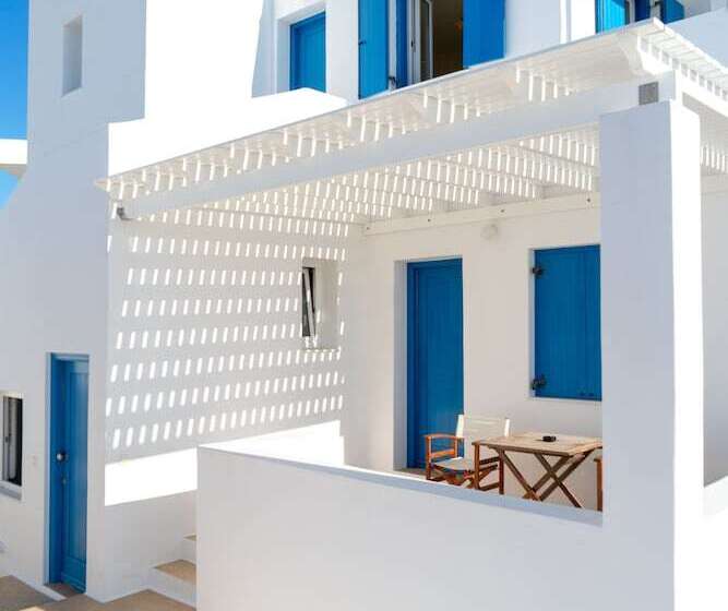 هتل Livanios Studios