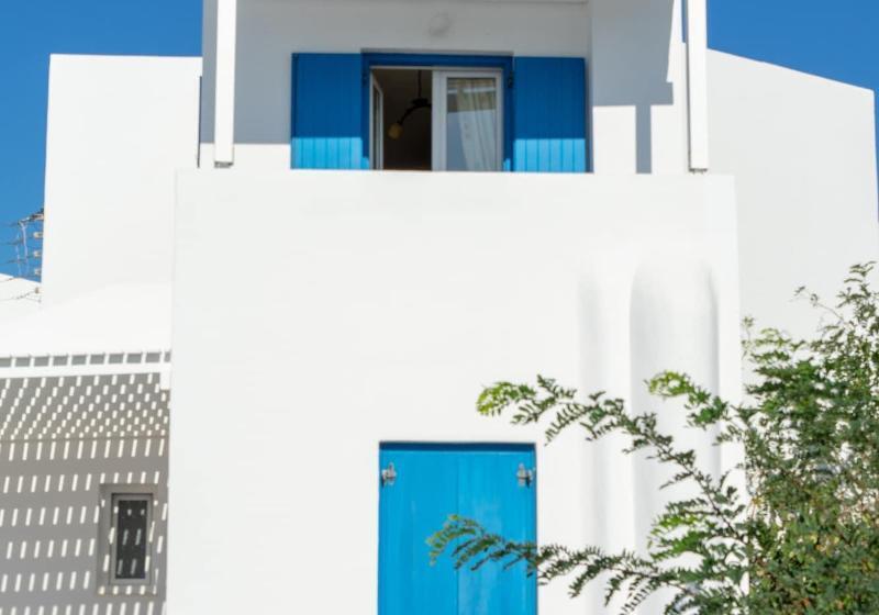 هتل Livanios Studios
