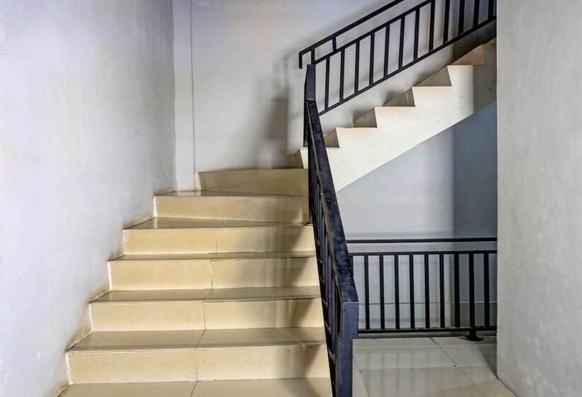 فندق Oyo 92334 Abi Manyu Syariah