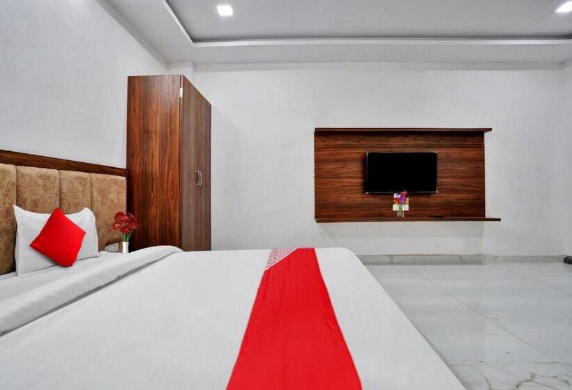 فندق O Raj Villas