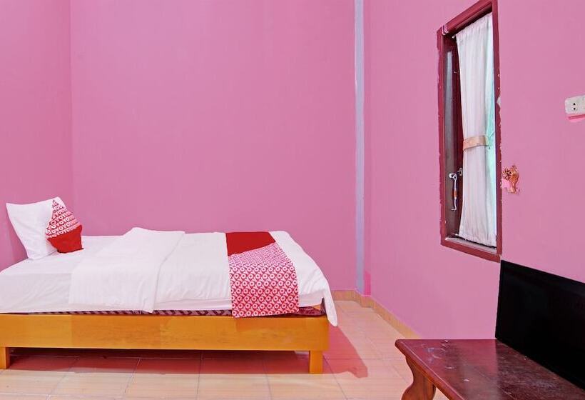 ホテル Oyo 92302 Salsa Homestay Syariah