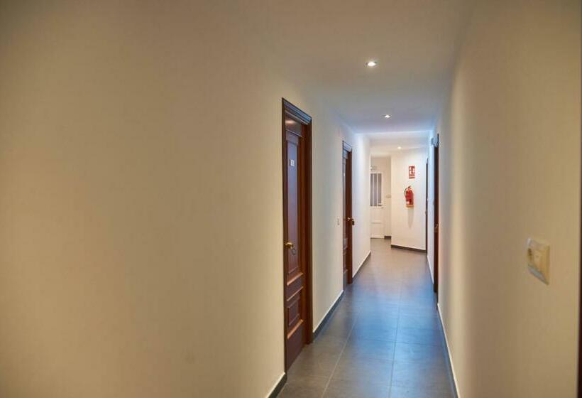 بنسيون Hostal Molgas