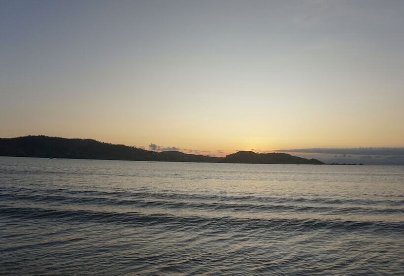 فندق Bleu Mathis Gili Asahan