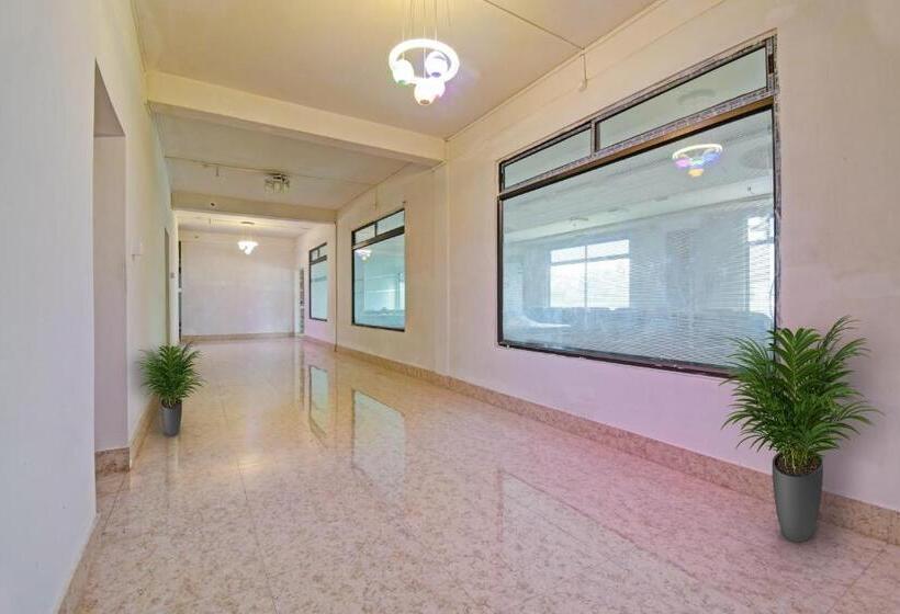 فندق Collection O 809269 The Grand Megha Resort