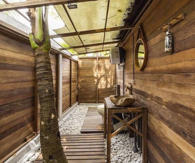 Отель Wow Bungalows F