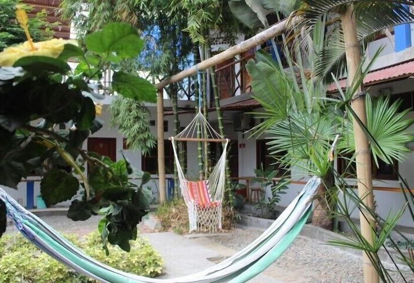 پانسیون Hostal Machalilla