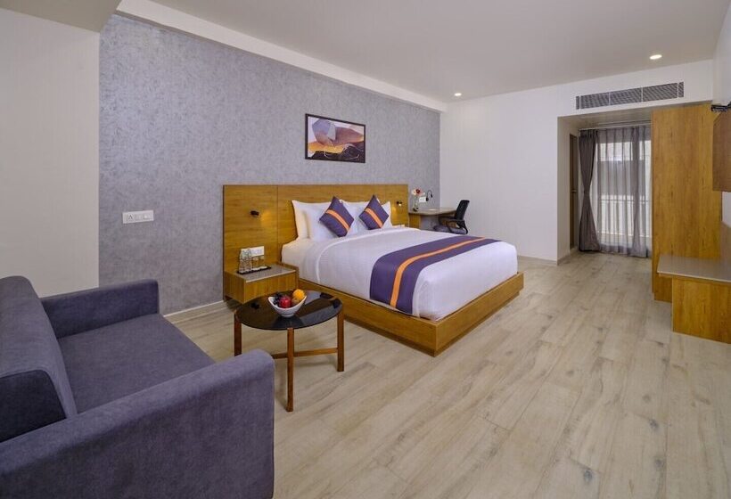 Отель Comfort Inn , Statue Of Unity