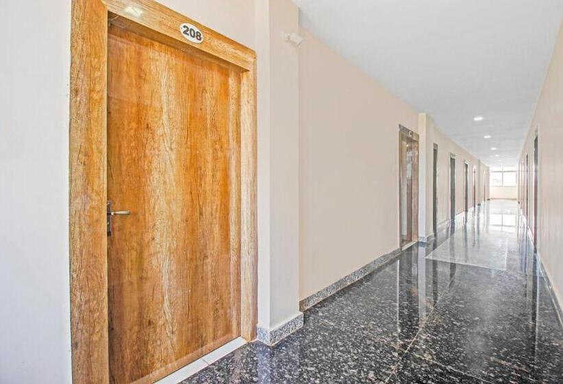 Отель Sai Baba Palace Lodging And Boarding