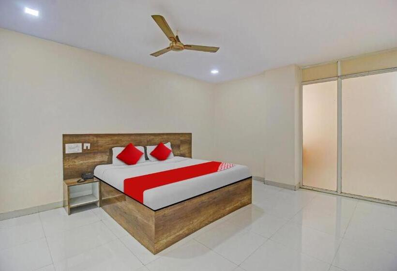 Отель Sai Baba Palace Lodging And Boarding