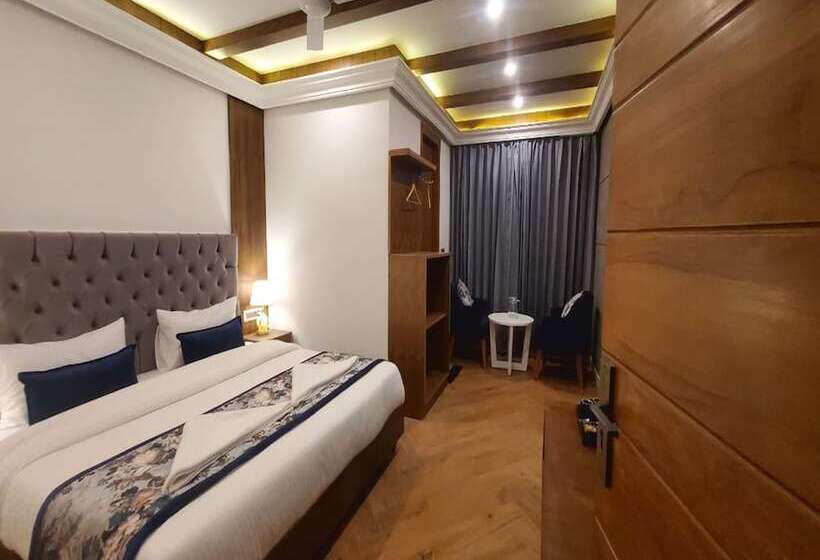 ホテル The Sapling Manor