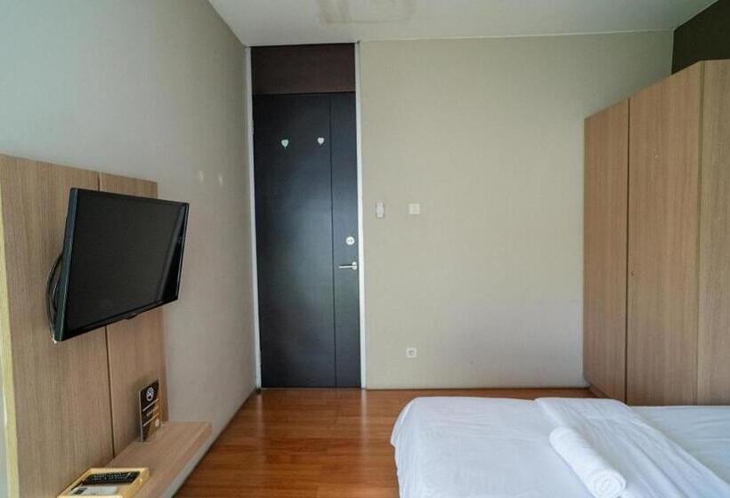 پانسیون 3j Living