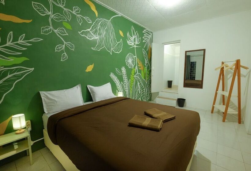 هاستل Snooze Malang